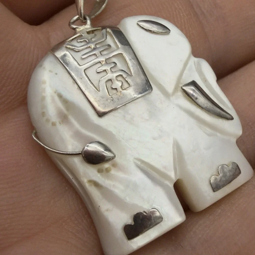 Vtg Mother Of Pearl Sterling Silver Necklace Elephant Chinese Good Luck Pendant